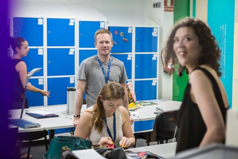 Speaking Skills: curso de conversación en inglés en verano - IH Madrid